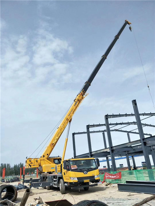 环翠区超高层建筑钢结构吊装案例